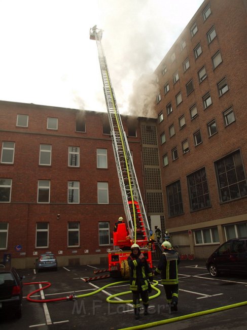 Feuer Koeln Kalk Kantstr P194.JPG